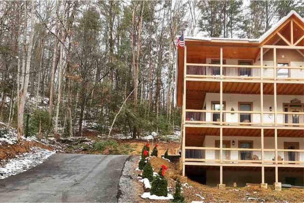 The Grand Tennessean Cabin- Four Bedroom Luxury Cabin In The Mountains Pigeon Forge Extérieur photo