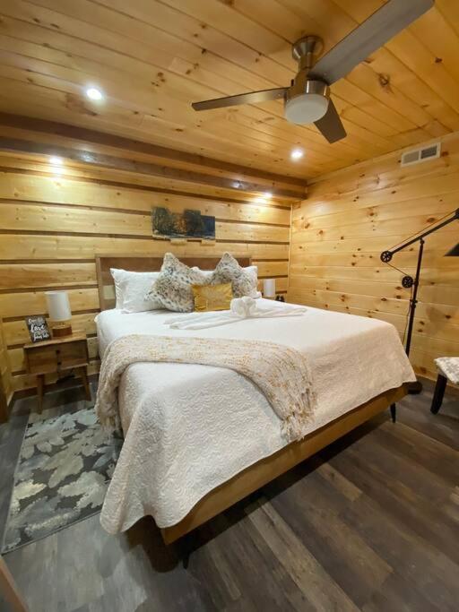 The Grand Tennessean Cabin- Four Bedroom Luxury Cabin In The Mountains Pigeon Forge Extérieur photo