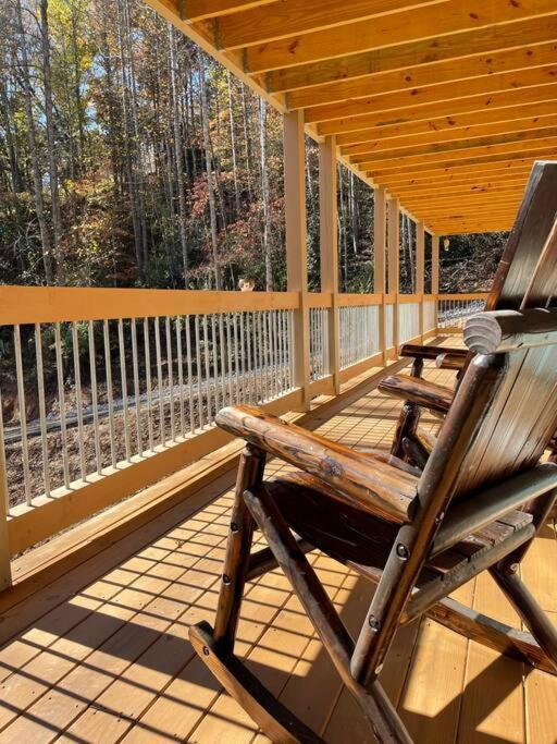 The Grand Tennessean Cabin- Four Bedroom Luxury Cabin In The Mountains Pigeon Forge Extérieur photo